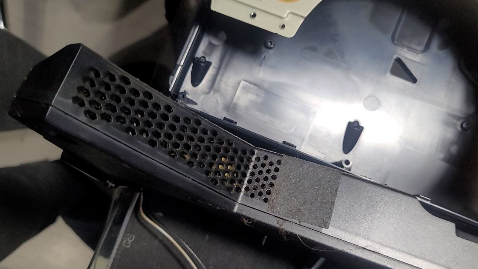 PS5 Console Deep Clean Maintenance Service (Fixes Overheating & Beeping) - Image 3